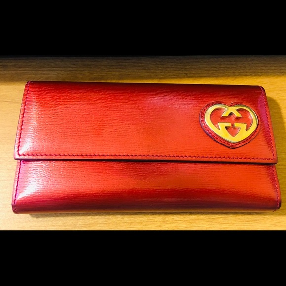Gucci Handbags - 🤩Authentic Pre-Loved Lovely Heart Gucci Wallet🤩